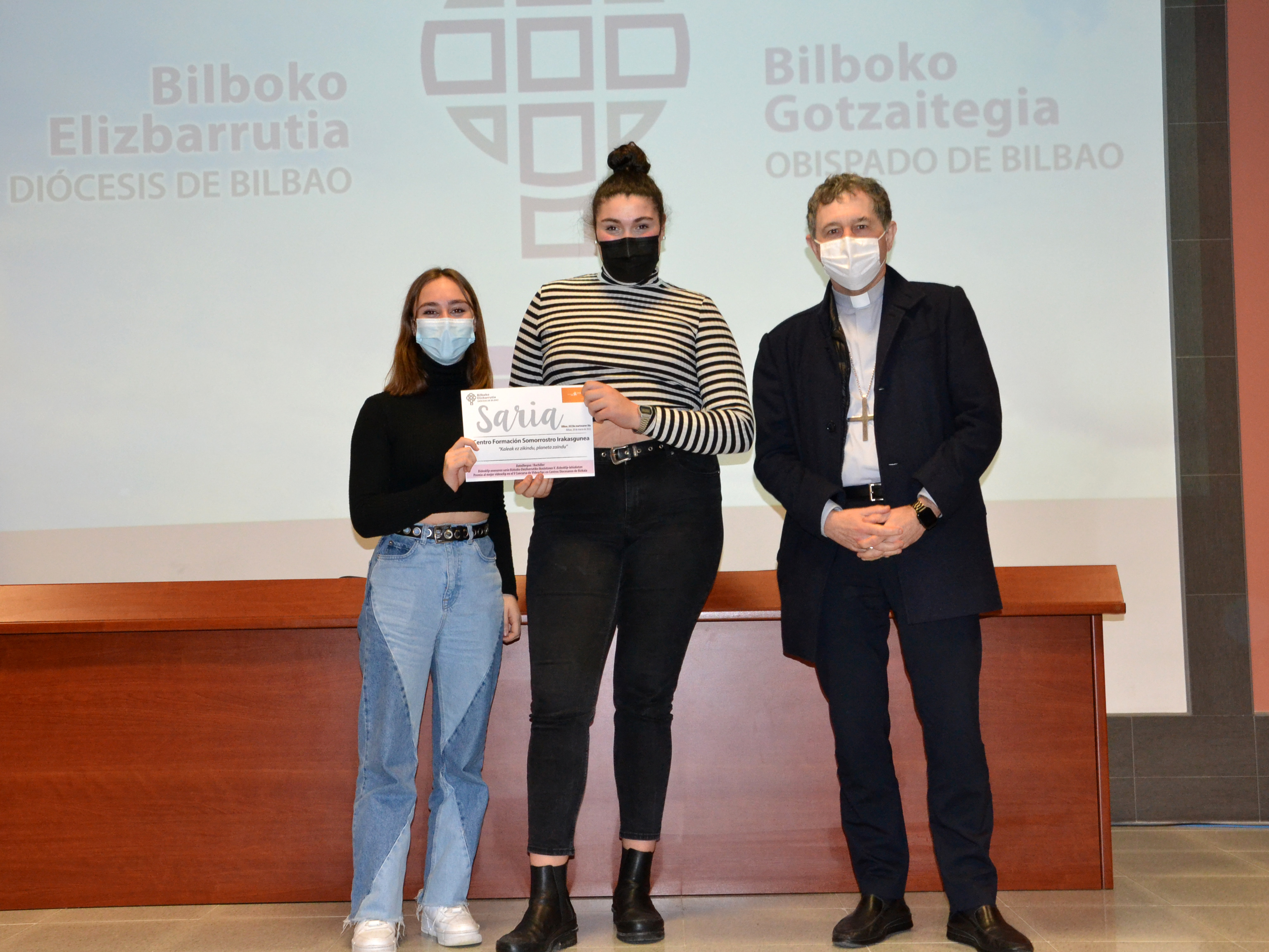 1º BC-D ganadores del concurso de videoclips “Jazotakoa jaso” en la categoría de Bachillerato