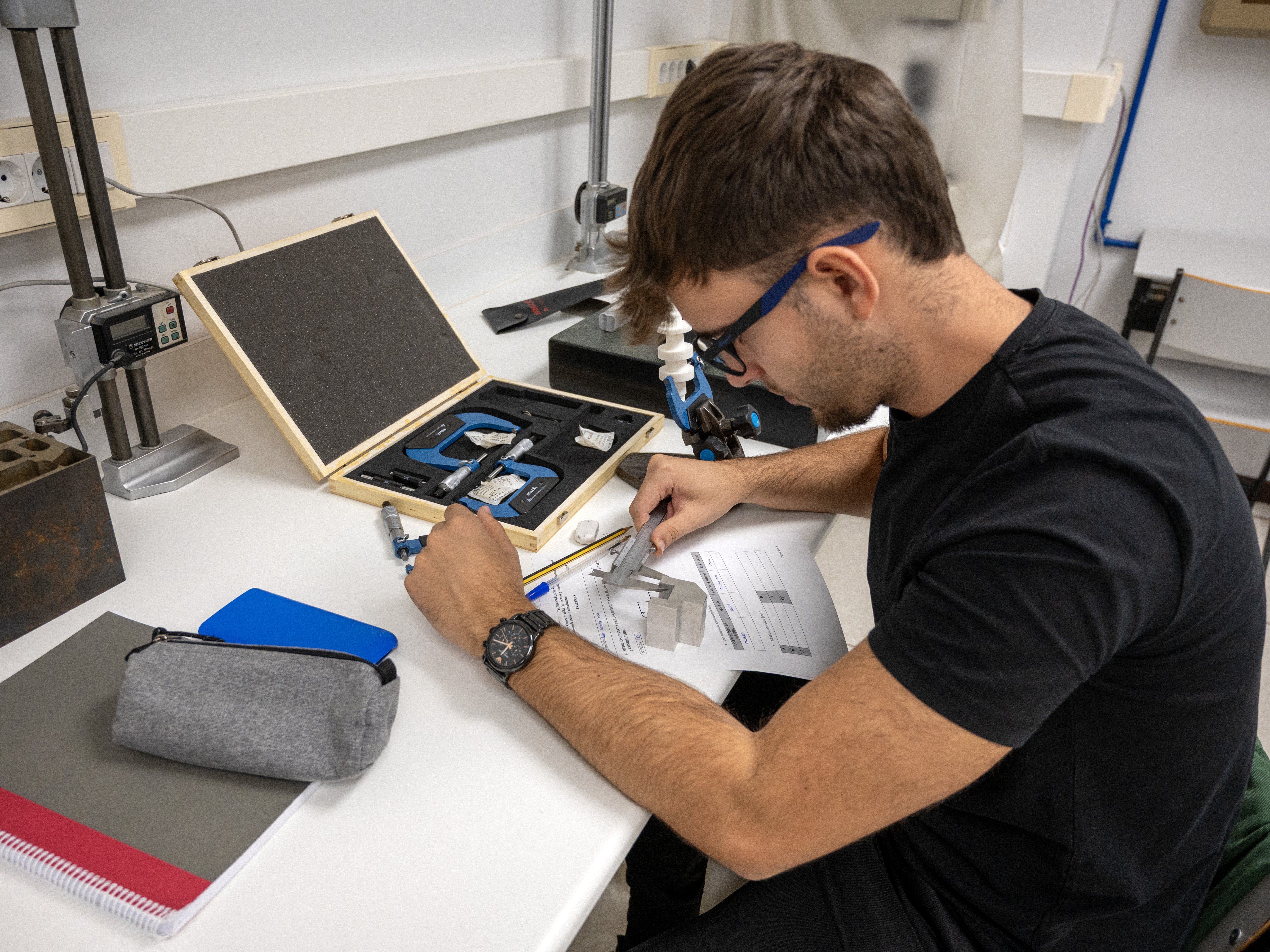 Mechatronics Engineering students from Mondragon University return to Somorrostro for their Mechanical Technology practices