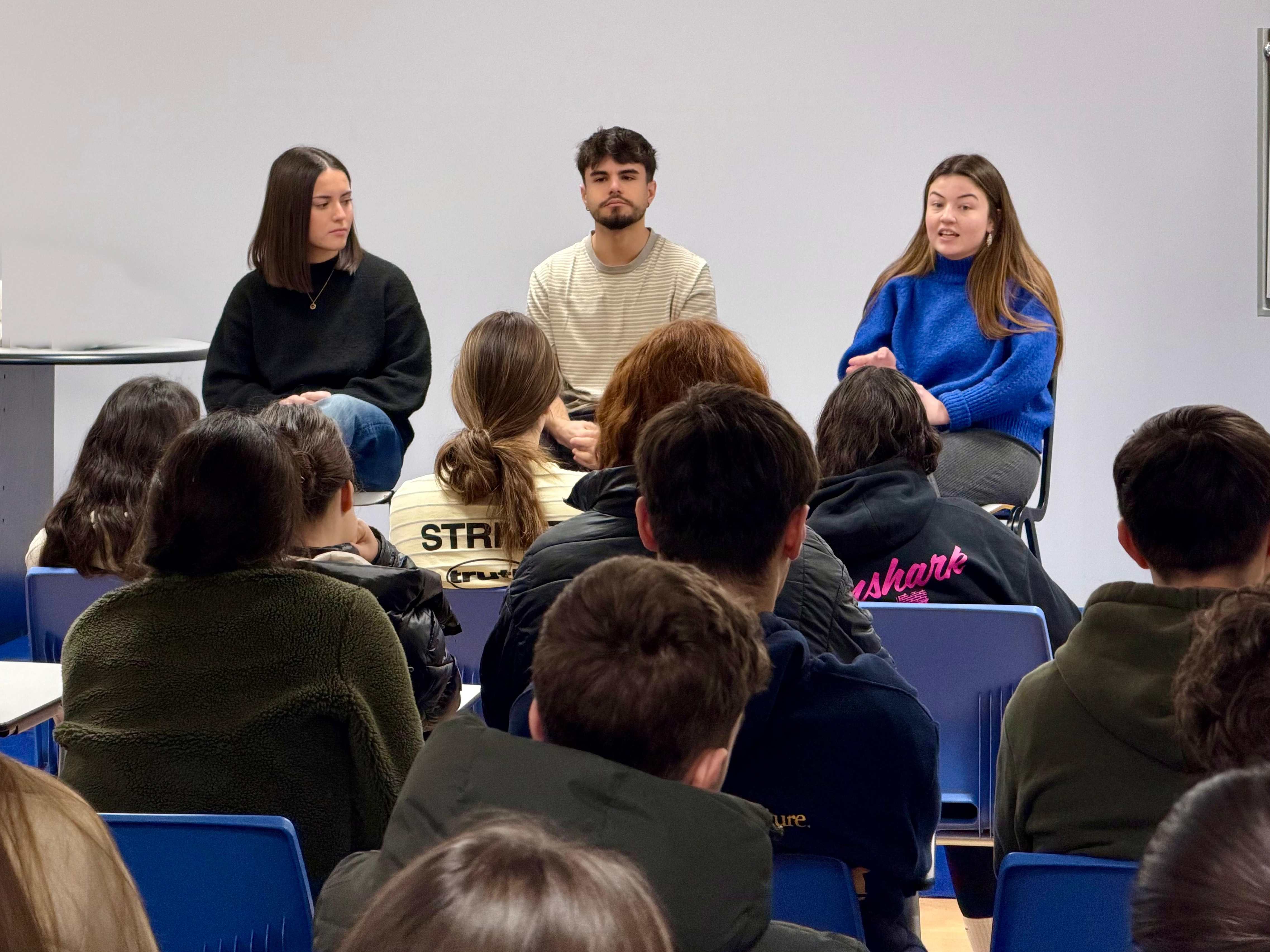 El proyecto “Mejor te lo cuenta un alumni” vuelve a Bachillerato para acompañar al alumnado en su orientación universitaria