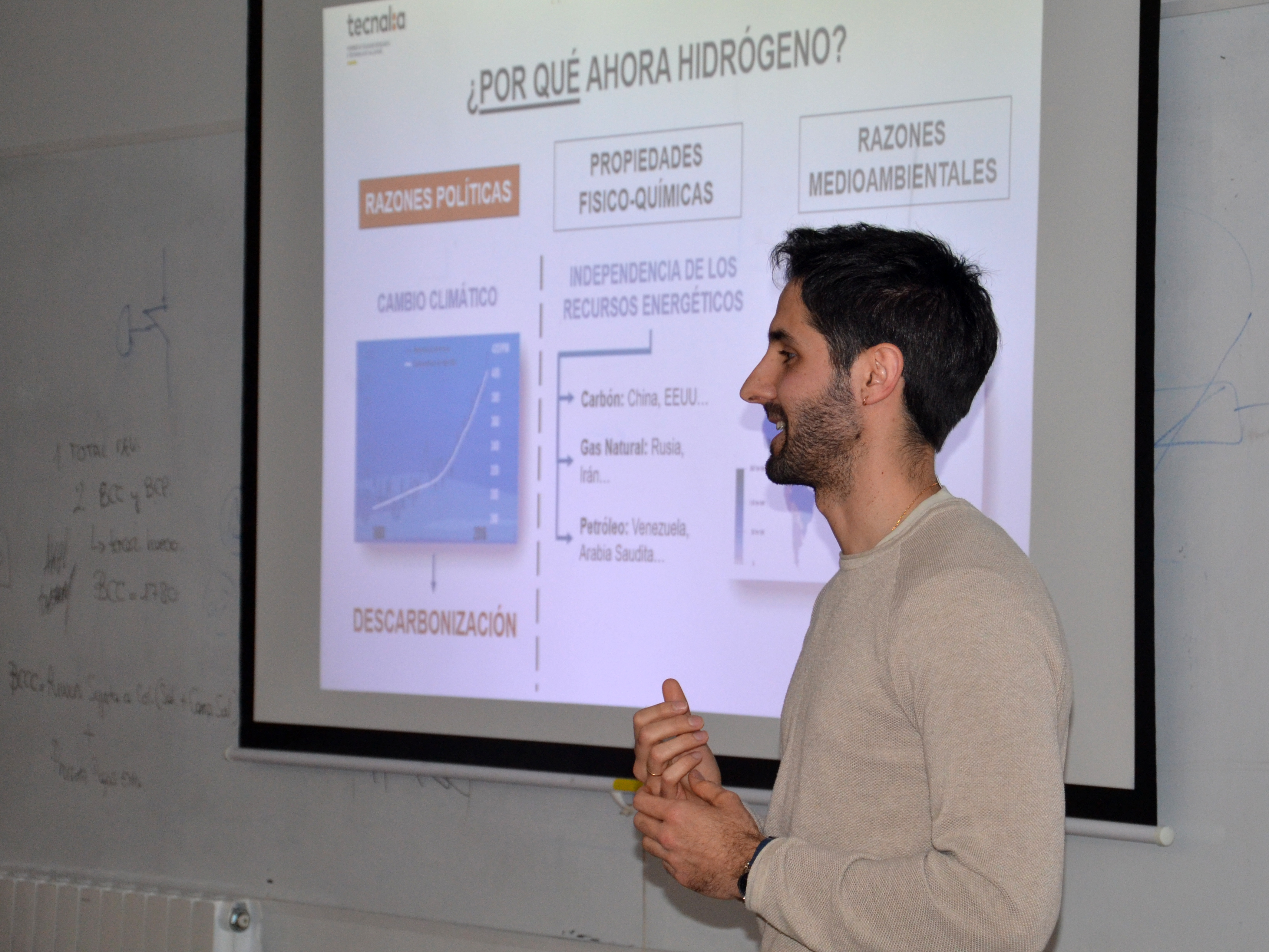 Tecnalia acerca al alumnado el potencial del hidrógeno